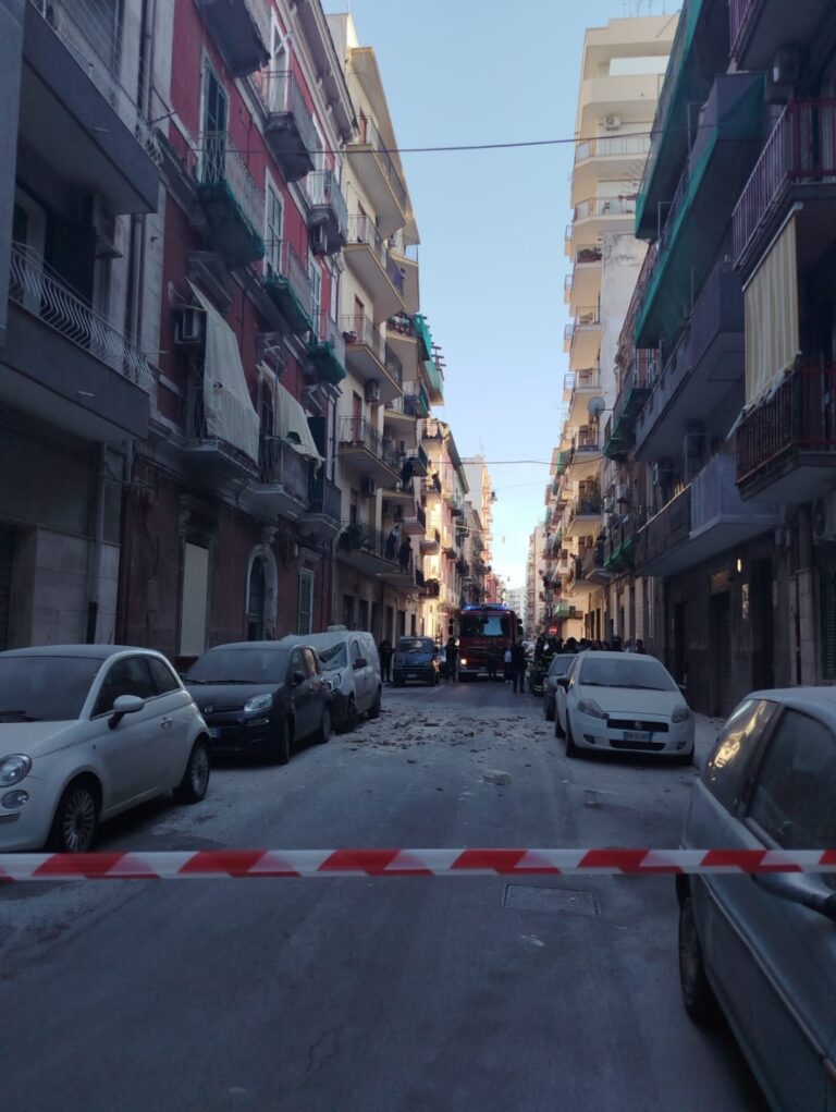 Screenshot_20250419-204739_WhatsApp