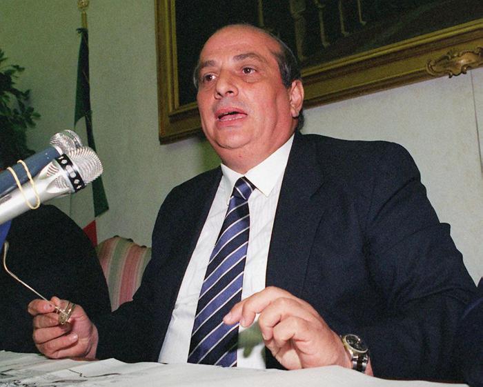 08011aebc46df4f8d0125b0400ed1dd8-1