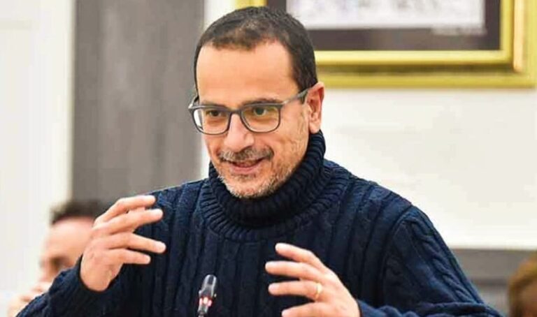 xr:d:DAGBoeJyk54:154,j:1469723690685237347,t:24040908