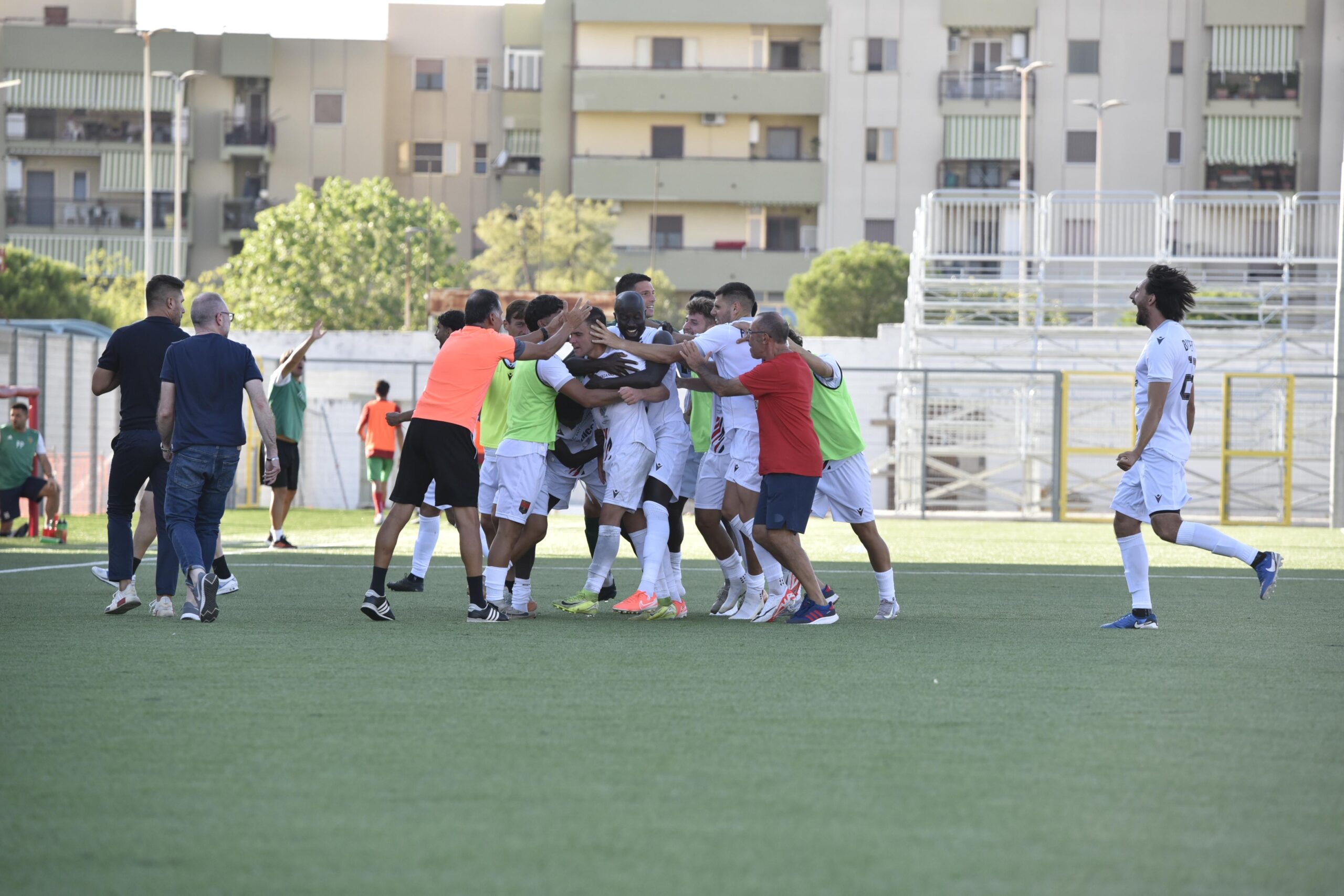 e6b55f3e-19d4-4061-a815-b1c613a06ac6