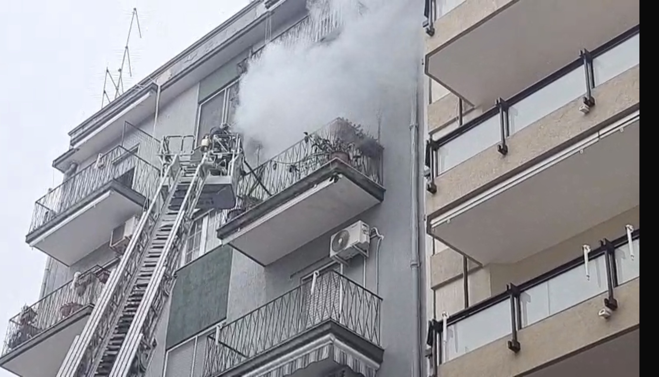 Incendio - Taranto - via Emilia