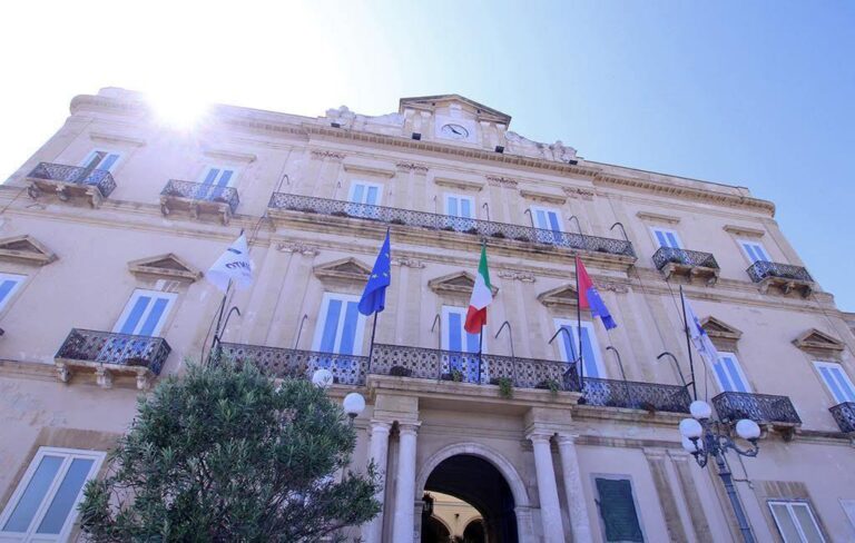 PALAZZO DI CITTA' - COMUNE DI TARANTO