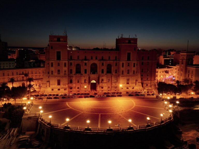 0bb2d4215d5de184c10e9f50ee1d9553_XL